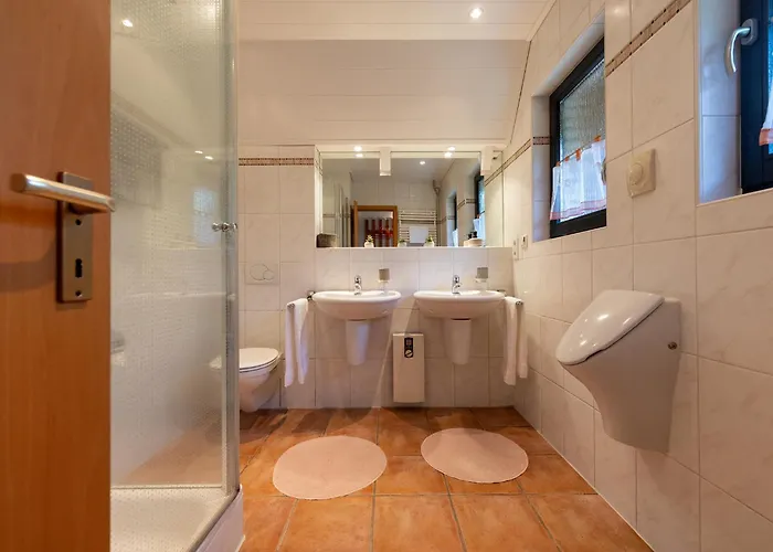 Opi Huck Stroot 19 Nyaraló *